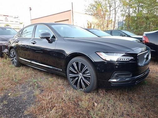 2025 Volvo S90 B6 Plus