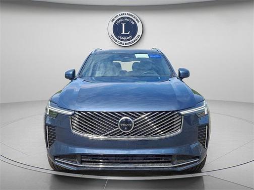2025 Volvo XC90 B5 Plus 6-Seater