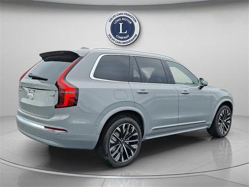 2026 Volvo XC90 B6 Plus 7-Seater