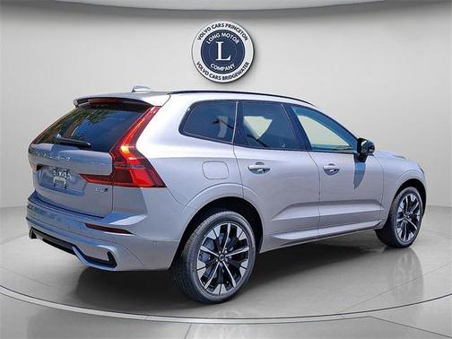 2026 Volvo XC60 B5 Plus