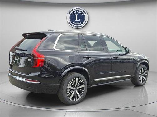 2026 Volvo XC90 B5 Core