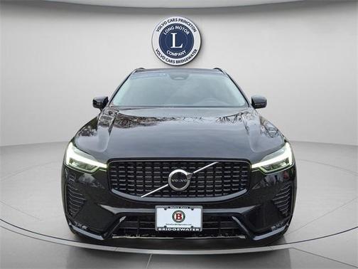 2025 Volvo XC60 B5 Core