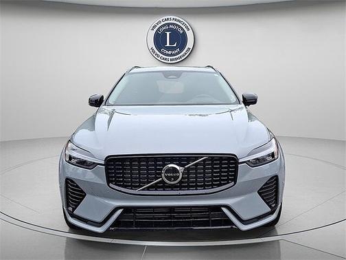 2024 Volvo XC60 T8 Ultimate Dark