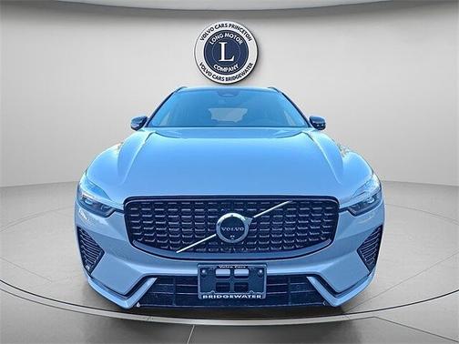 2025 Volvo XC60 Plus