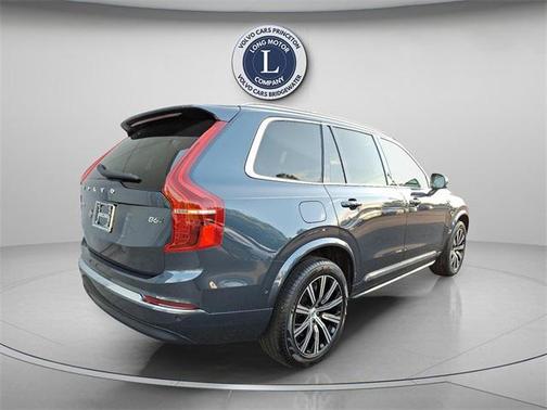 2025 Volvo XC90 B6 Plus 7-Seater