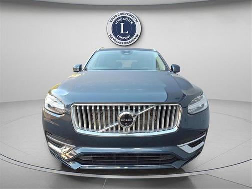 2025 Volvo XC90 B6 Plus 7-Seater