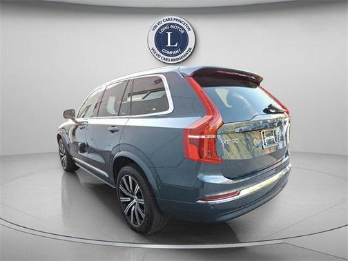 2025 Volvo XC90 B6 Plus 7-Seater