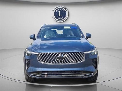 2025 Volvo XC90 B6 Plus 6-Seater