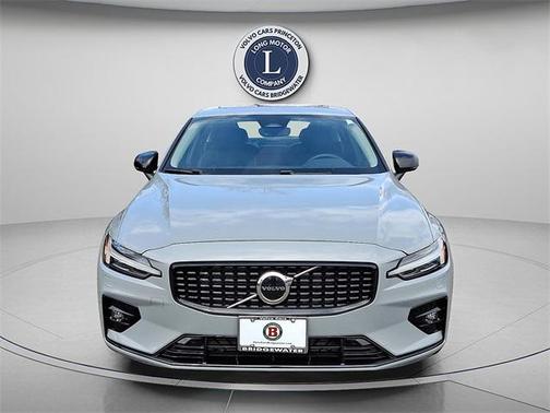 2025 Volvo S60 B5 Core