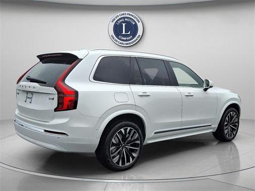 2026 Volvo XC90 B6 Plus 7-Seater