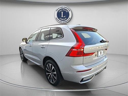 2025 Volvo XC60 Plus