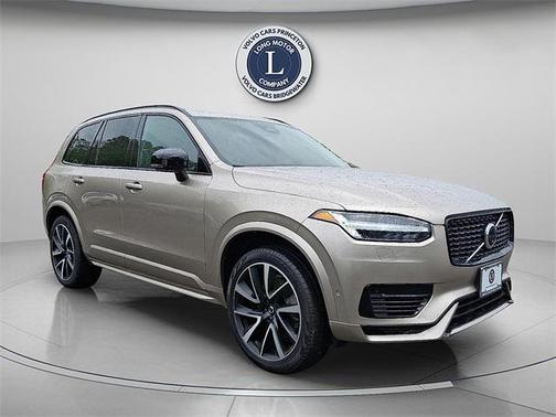 2023 Volvo XC90 Recharge Plug-In Hybrid T8 Plus Dark Theme 7-Seater