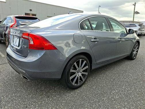 2017 Volvo S60 Inscription T5