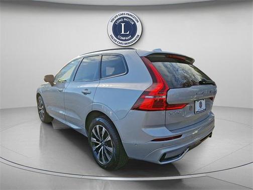 2025 Volvo XC60 B5 Plus