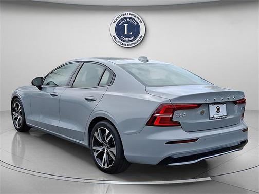 2025 Volvo S60 B5 Core