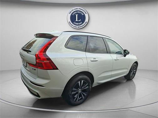 2025 Volvo XC60 B5 Core