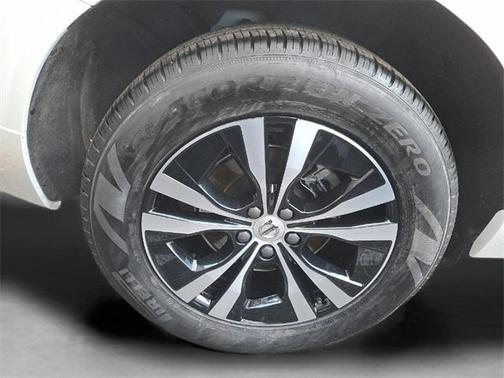 2025 Volvo XC60 B5 Core