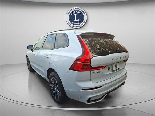 2025 Volvo XC60 B5 Core