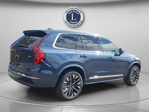 2026 Volvo XC90 B6 Plus 7-Seater