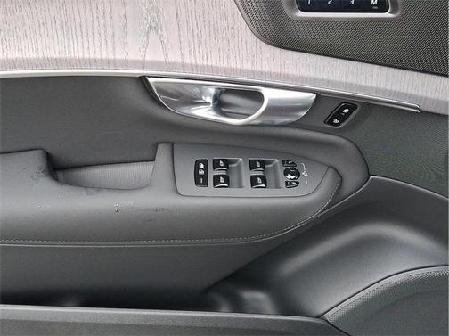 2026 Volvo XC90 B6 Ultra 7-Seater