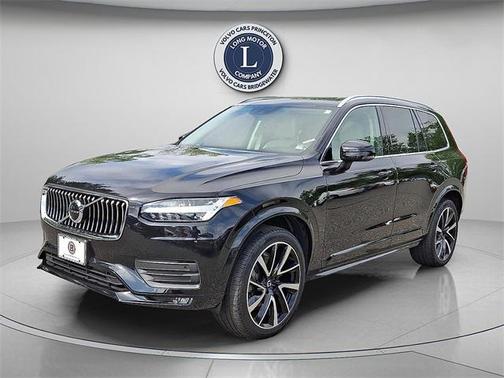2021 Volvo XC90 T6 Momentum