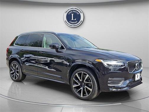 2021 Volvo XC90 T6 Momentum