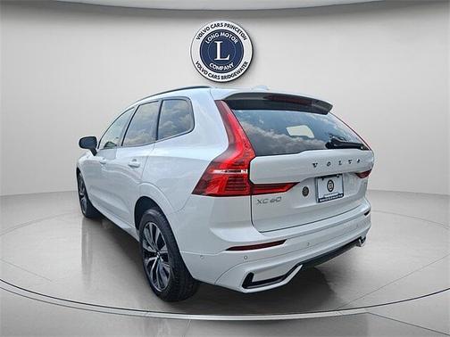 2025 Volvo XC60 Plus