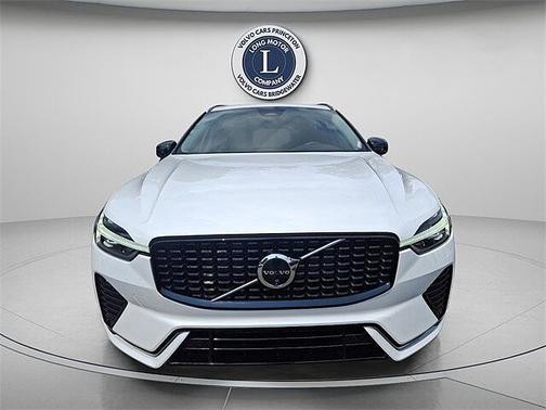 2025 Volvo XC60 Plus
