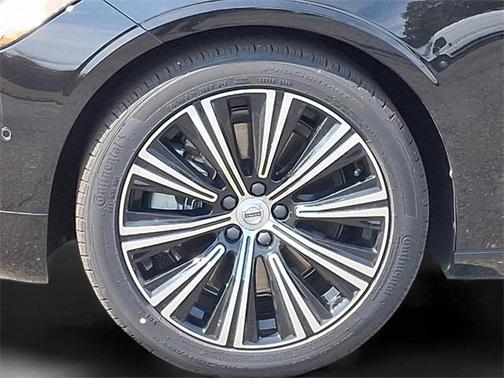 2025 Volvo S90 B6 Plus