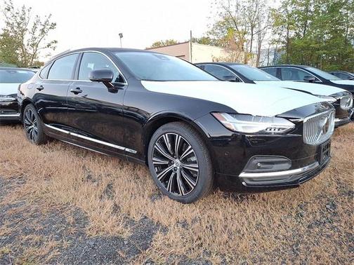2025 Volvo S90 B6 Plus