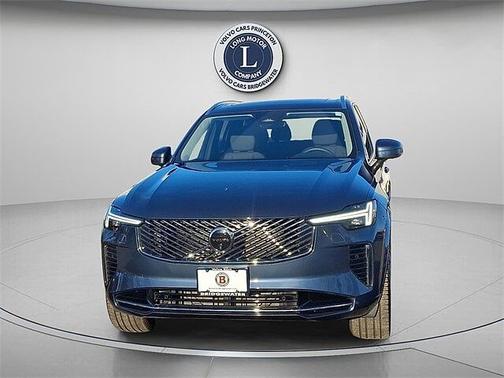 2025 Volvo XC90 Plus