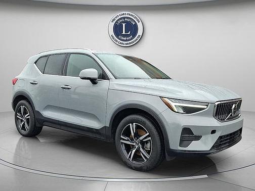 Vapour Grey 2025 Volvo XC40 Core