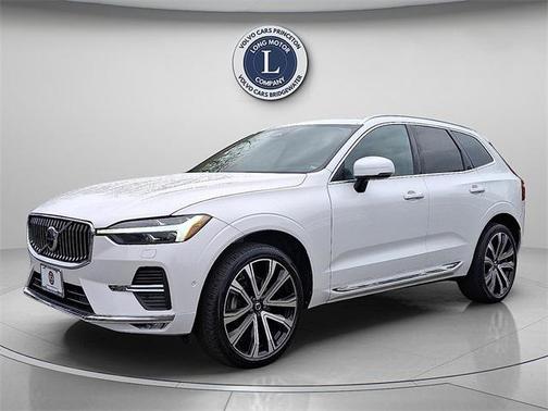 2023 Volvo XC60 B5 Ultimate Bright Theme