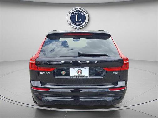 2023 Volvo XC60 B5 Core