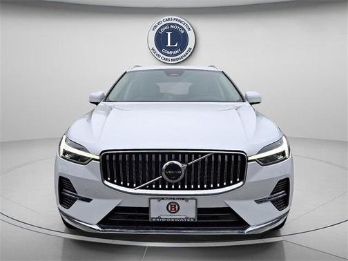 2022 Volvo XC60 Recharge Plug-In Hybrid T8 Inscription