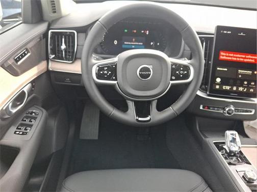 2026 Volvo XC90 B6 Plus 6-Seater