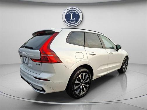 2025 Volvo XC60 Plus