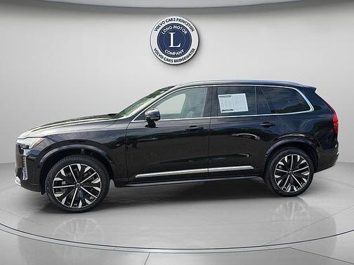 Onyx Black 2025 Volvo XC90 Plus