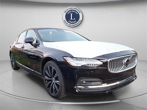 2025 Volvo S90 B6 Plus