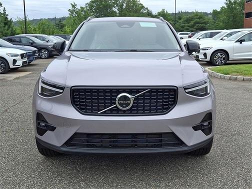 2026 Volvo XC40 B5 Ultra