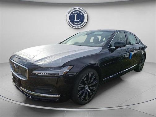2025 Volvo S90 B6 Plus