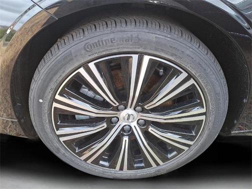 2025 Volvo S90 B6 Plus