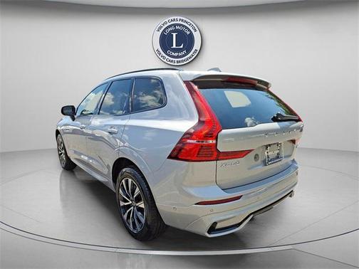 2025 Volvo XC60 B5 Plus