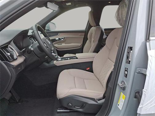 2026 Volvo XC90 B5 Plus 7-Seater