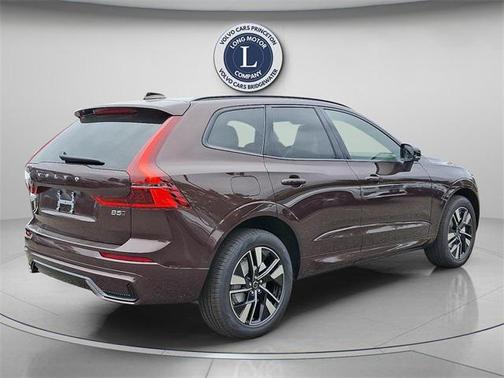 2026 Volvo XC60 B5 Plus