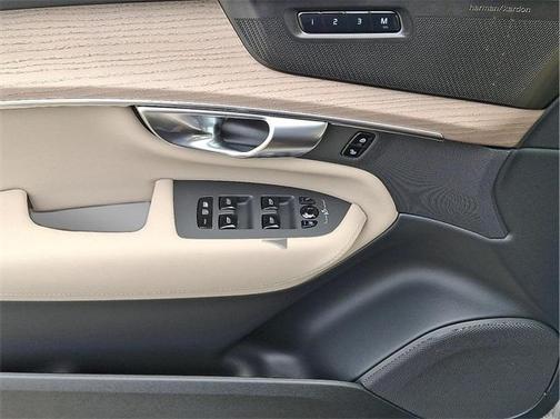 2026 Volvo XC90 B6 Plus 7-Seater