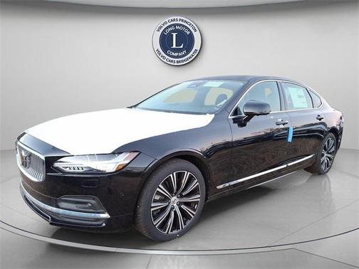 2025 Volvo S90 B6 Plus