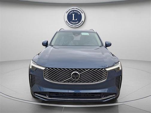 2025 Volvo XC90 B6 Plus 7-Seater