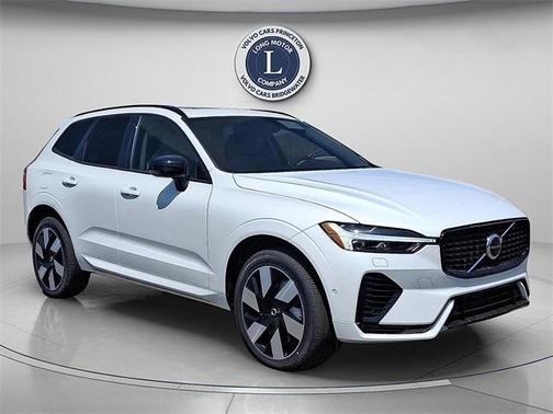 2025 Volvo XC60 Plug-In Hybrid T8 Plus