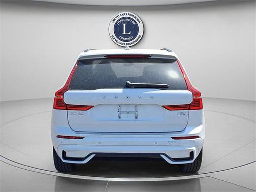 2025 Volvo XC60 Plug-In Hybrid T8 Plus